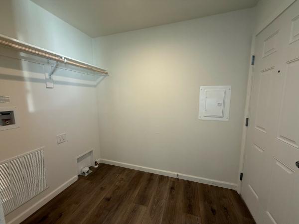 2025 Champion Home Builders, Inc. mobile Home