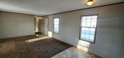 Photo 5 of 18 of home located at 539 Jennifer Drive Lynwood, IL 60411