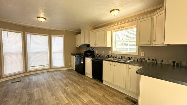 2019 Clayton Homes Inc Yes Mobile Home