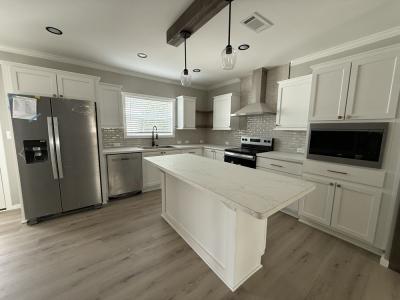 Photo 3 of 18 of home located at 1101 C West Gleneagles Rd Lot 0911 Ocala, FL 34480