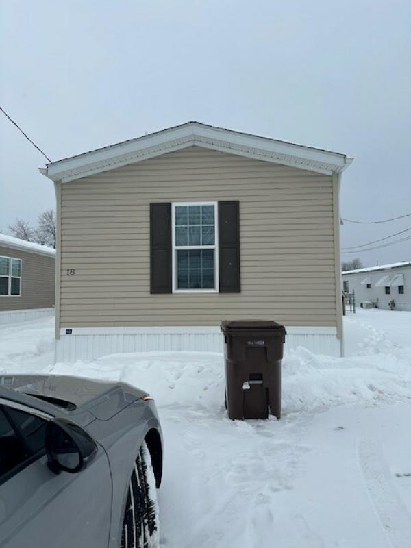 2017 SKYLINE ARLINGTON E400  Home