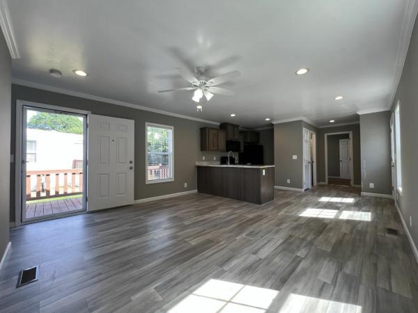 2022 Clayton Homes Inc Community Series Mobile Home