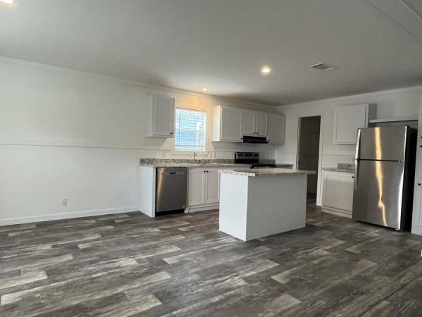 2023 LM2856H32P02  Home