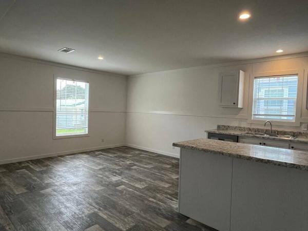 2023 LM2856H32P02  Home