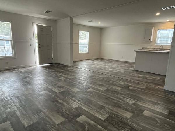 2023 LM2856H32P02  Home