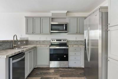 Photo 4 of 18 of home located at 532 Grady Avenue Lakeland, FL 33815