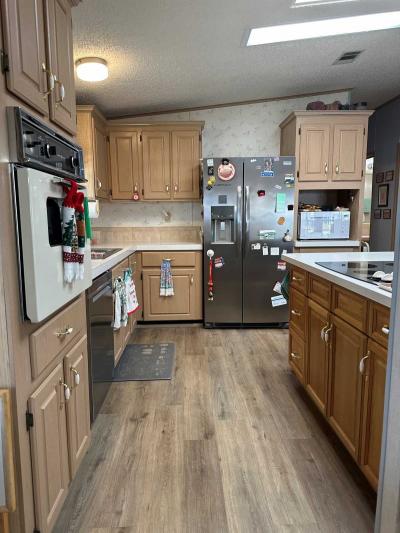 Photo 5 of 23 of home located at 1001 Contour St Sebring, FL 33872