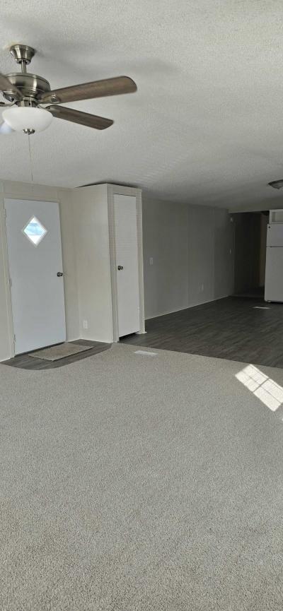 Photo 5 of 21 of home located at 109 Tudor Lane #325 Lansing, MI 48906