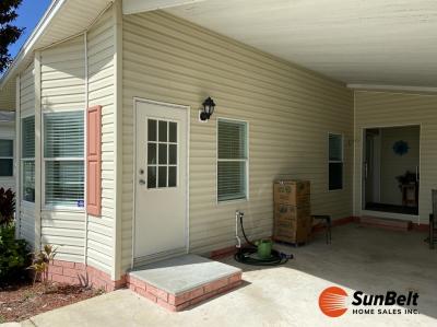 Photo 3 of 25 of home located at 979 Robin Drive Deland, FL 32724