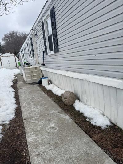 Photo 2 of 13 of home located at 175 Pepperidge Dr Wixom, MI 48393