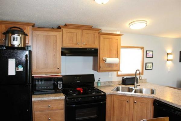 2015 Commodore Mobile Home