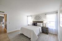 1998 Golden West Winterhaven Manufactured Home