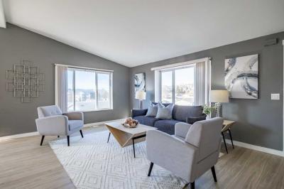 Photo 4 of 29 of home located at 5155 Robins Ln #33 Salem, OR 97306