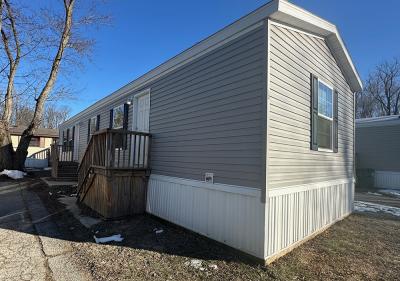 Mobile Home at 13 Shady Brook Heights Greenwood, IN 46142