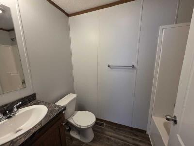 Photo 5 of 11 of home located at 700 W Ridgeway Ave Cedar Falls, IA 50613