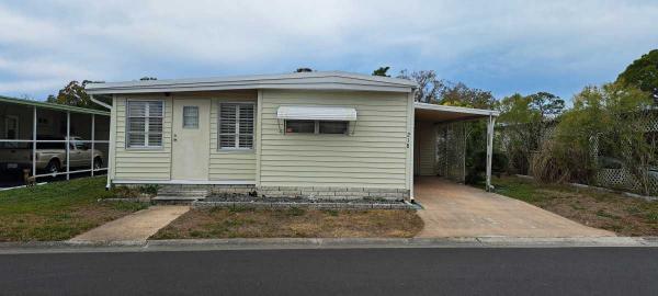 Photo 1 of 2 of home located at 7001 142nd Avenue N, Lot 218 Largo, FL 33771