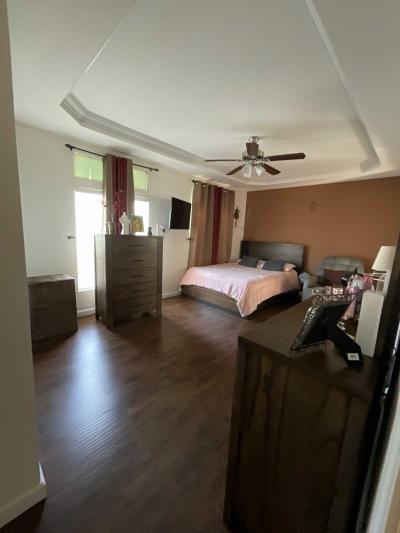 Photo 5 of 10 of home located at 10001 W Frontage Rd #175 South Gate, CA 90280