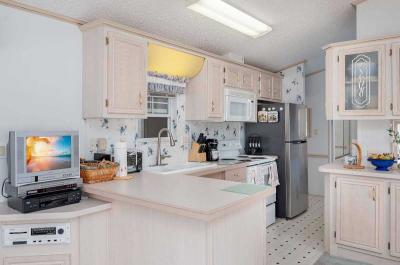 Photo 2 of 6 of home located at 14500 Tamiami Trl E. #206 Naples, FL 34114