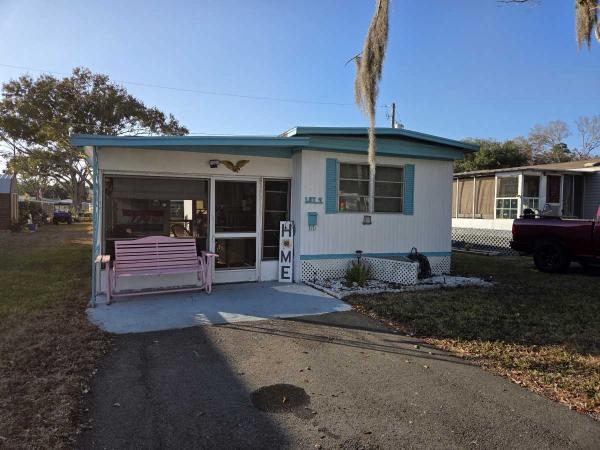 Photo 1 of 2 of home located at 2712 14th Ave SE #4 Ruskin, FL 33570