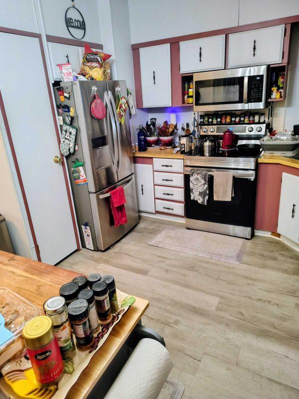 1979 NOBI HS Manufactured Home