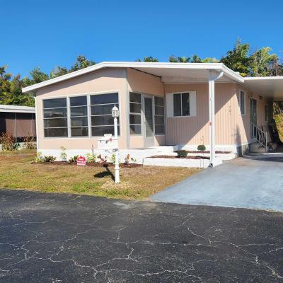 Mobile Home at 201 Foxwood Lane Naples, FL 34112