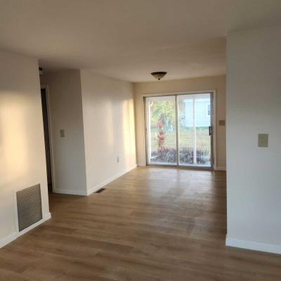 Photo 4 of 24 of home located at 201 Foxwood Lane Naples, FL 34112