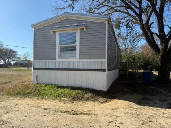 Photo 1 of 2 of home located at 1201 S Patterson St Campbell, TX 75422