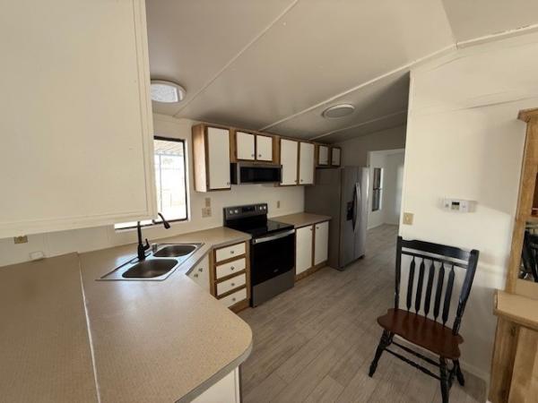 1987 HBOS Manufactured Home