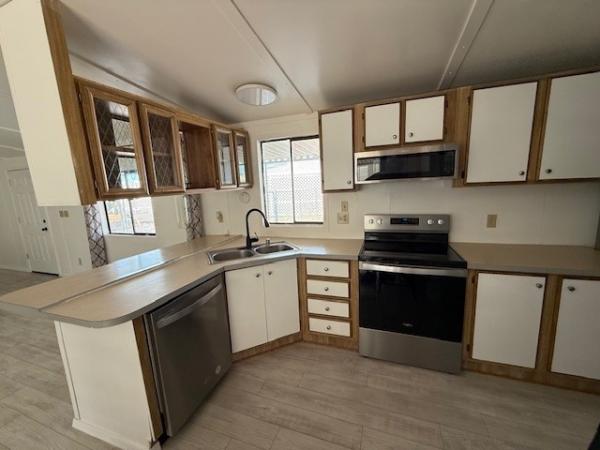 1987 HBOS Manufactured Home