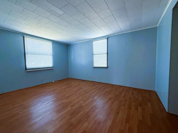 1976 VIND T3811 Mobile Home