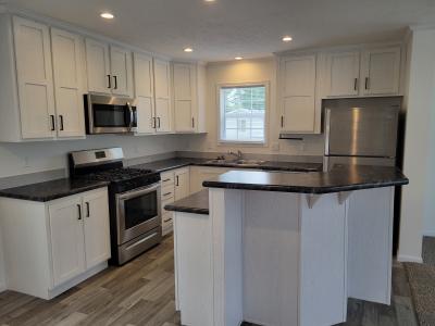 Photo 2 of 8 of home located at 2925 W Loch Lomond Ct Highland, MI 48357