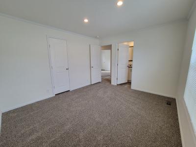 Photo 5 of 8 of home located at 2925 W Loch Lomond Ct Highland, MI 48357