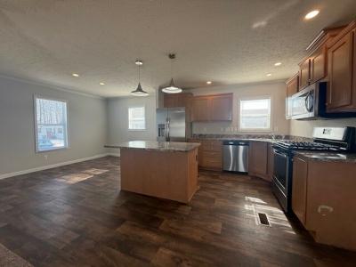 Photo 4 of 13 of home located at 6621 Cider Mill Court Fort Wayne, IN 46818