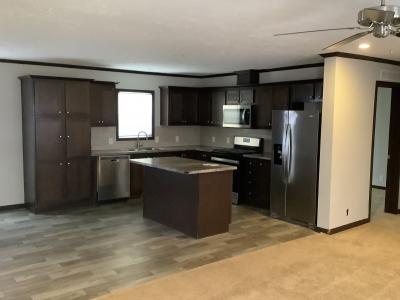 Photo 2 of 8 of home located at 4197 Hexhill Ct Fort Wayne, IN 46818