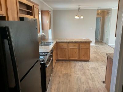 Photo 4 of 8 of home located at 412 Lookout Ridge Lp San Marcos, TX 78666