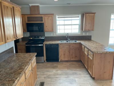 Photo 5 of 8 of home located at 412 Lookout Ridge Lp San Marcos, TX 78666