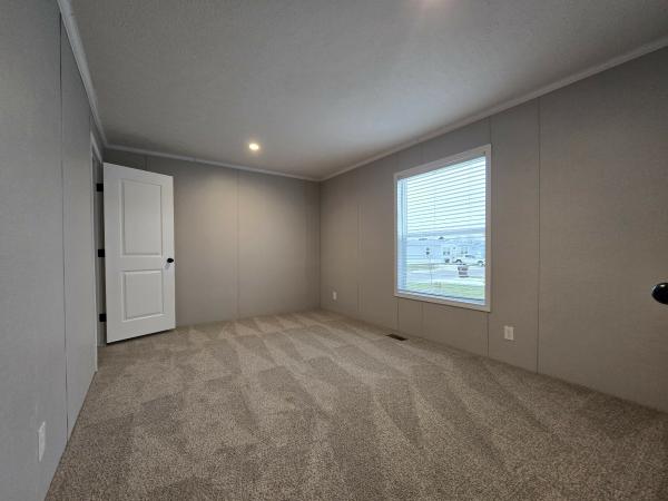 2025 Champion RAPB2852H32169 Mobile Home