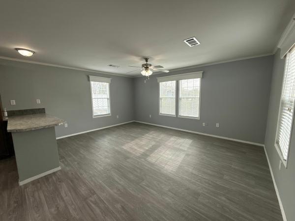 2017 OAK CREEK HOMES YES Y3-1860 Mobile Home