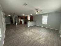 2017 OAK CREEK HOMES YES Y3-1860 Mobile Home