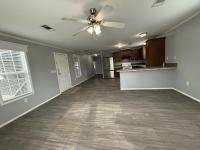 2017 OAK CREEK HOMES YES Y3-1860 Mobile Home