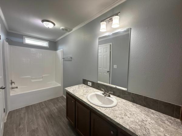 2017 OAK CREEK HOMES YES Y3-1860 Mobile Home