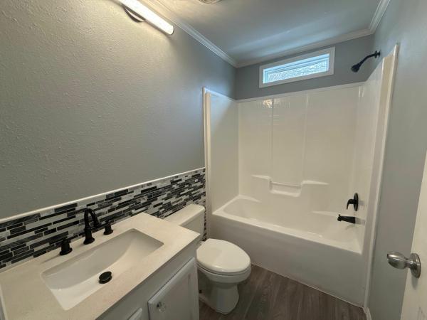 2017 OAK CREEK HOMES YES Y3-1860 Mobile Home