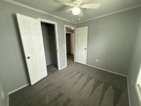 2017 OAK CREEK HOMES YES Y3-1860 Mobile Home