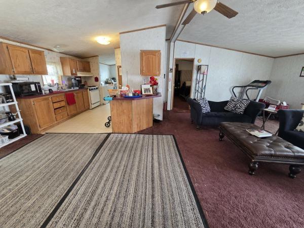 1998 Fortune Homes Mobile Home