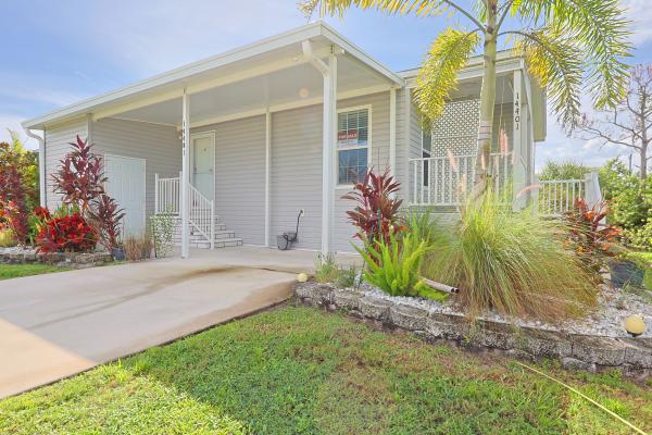 2020 Champion UNK Mobile Home