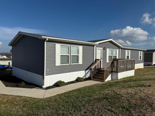 2020 Clayton Homes Inc 25R Mobile Home