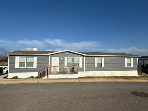 2020 Clayton Homes Inc 25R Mobile Home
