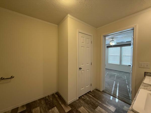 2020 Clayton Homes Inc 25R Mobile Home