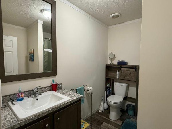 2020 Clayton Homes Inc 25R Mobile Home