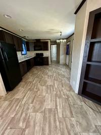 2018 CHAMPION NWS-F-25208  Home